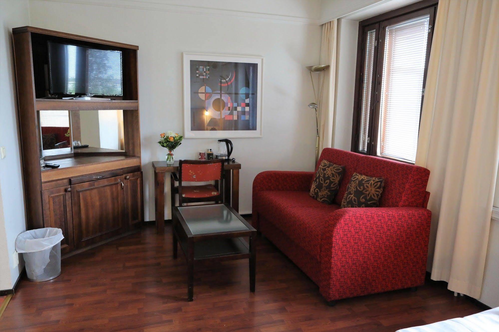 Hotel Seurahuone Коккола Екстер'єр фото